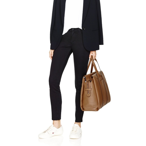 Aritizia Six Eleven MC Duffle Bag - Picture 5 of 8